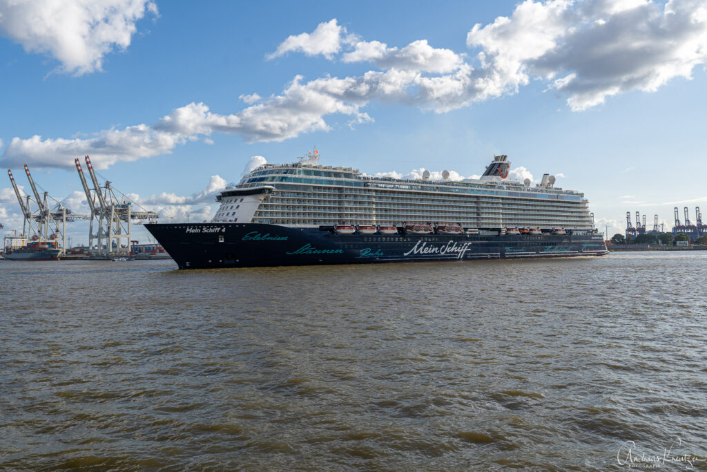 Mein Schiff 4 in Hamburg